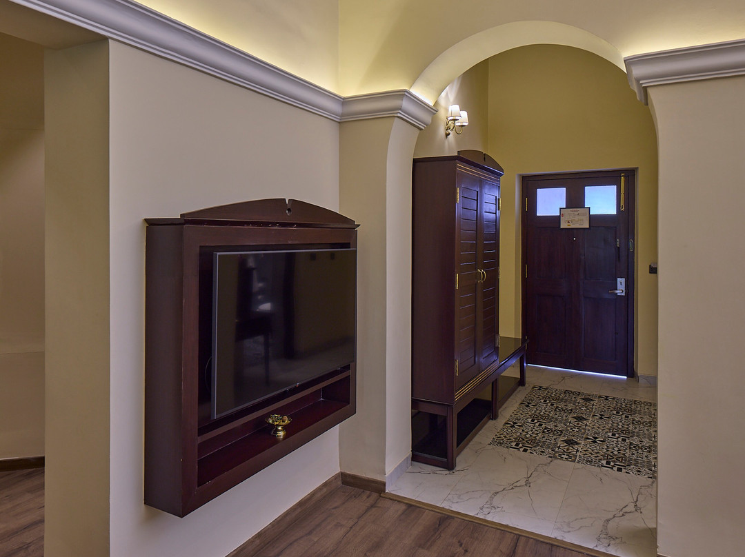 皇家兰花大酒店主图