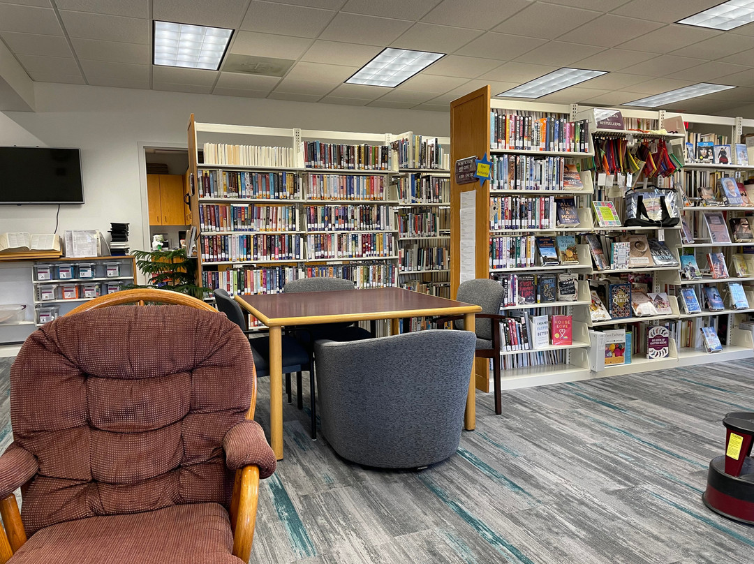 Dodge Center Library