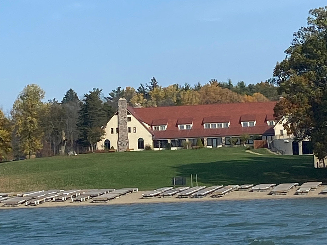 Lake James Tour Co.景点图片