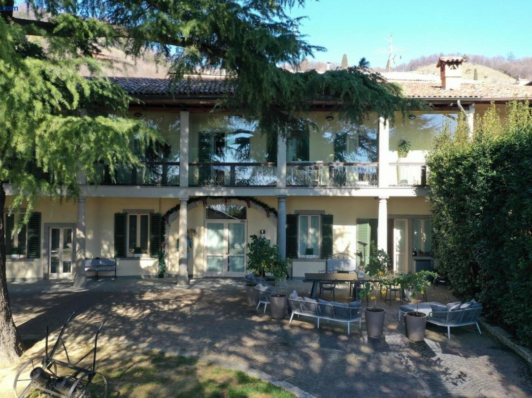 Lo Schiaccianoci Bed&breakfast De Charme