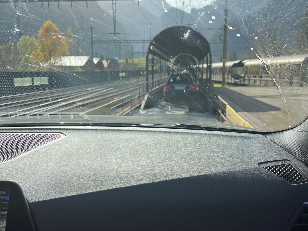 Lötschberg Summit Tunnel-坎德斯泰格必去景点