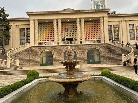 上海展览中心-上海市必去景点