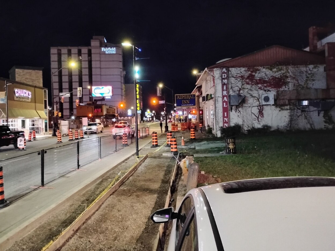 Cadillac Motel Near the Falls主图