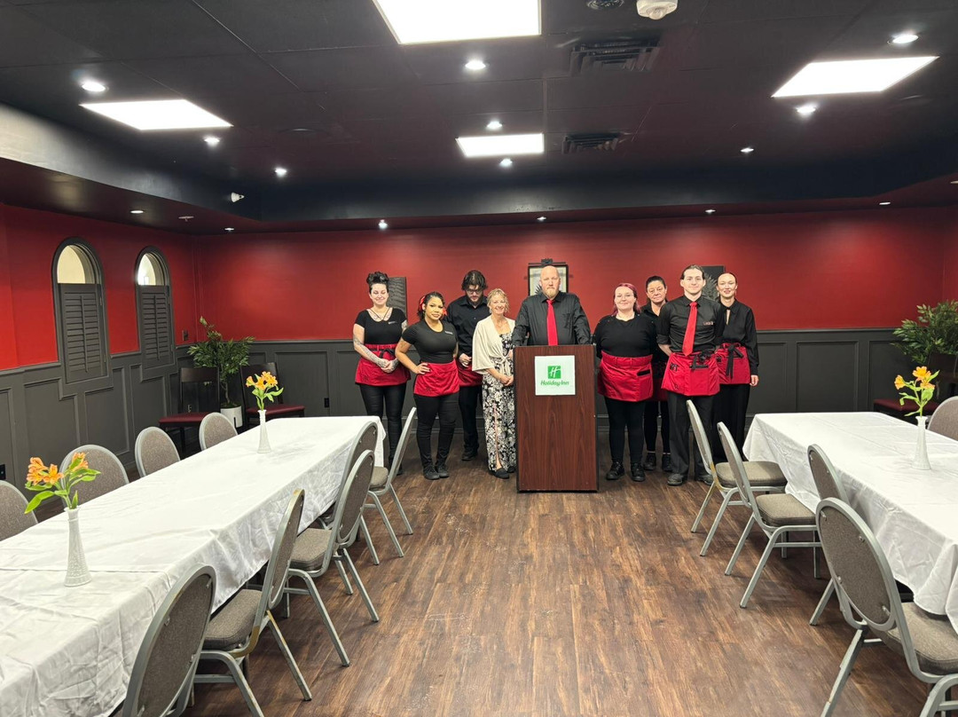 大瀑布城假日酒店主图