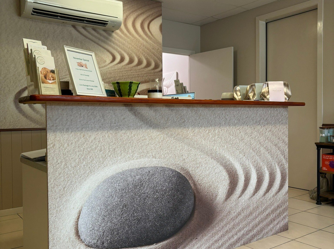 Intuitive Massage Spa - Beauty景点图片
