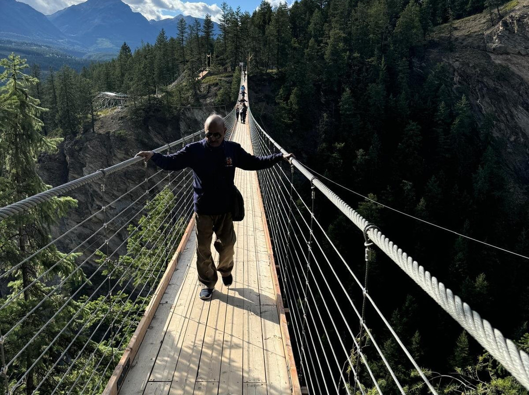 Golden Skybridge-戈尔登必去景点