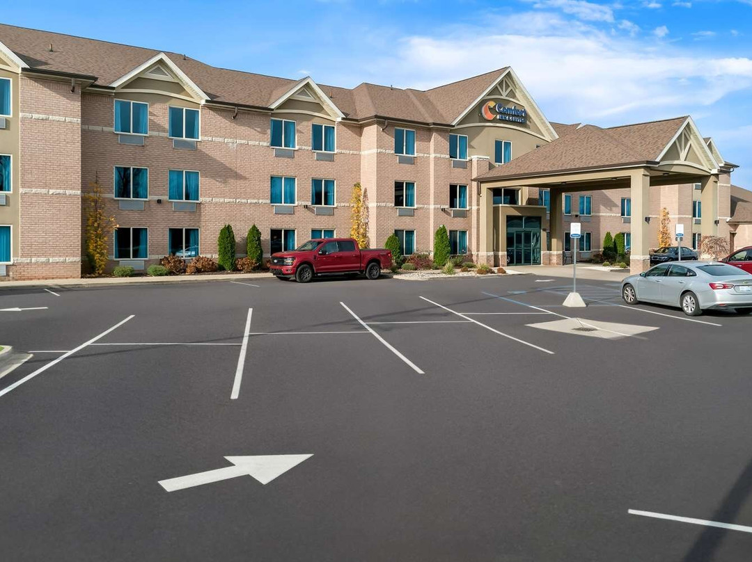 Comfort Inn & Suites主图