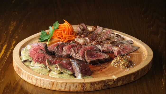 ニユートーキヨー ビヤホール 有楽町電気ビル店