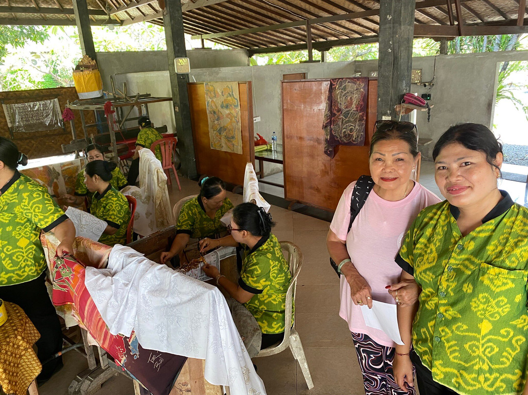 Sari Amerta Batik Collection景点图片