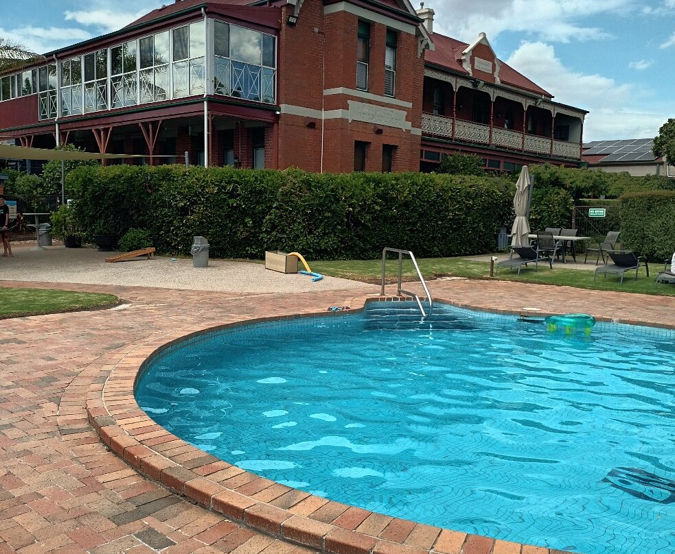 Alzburg Inn Resort主图