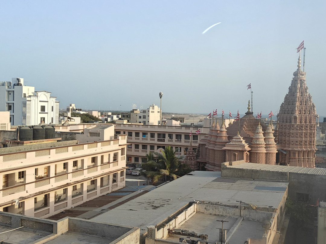 Hotel The Grand Ladhukara主图