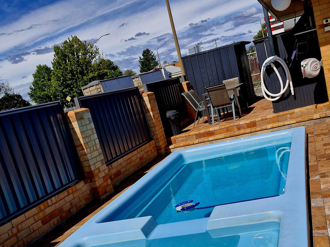 Cousins Motor Inn主图