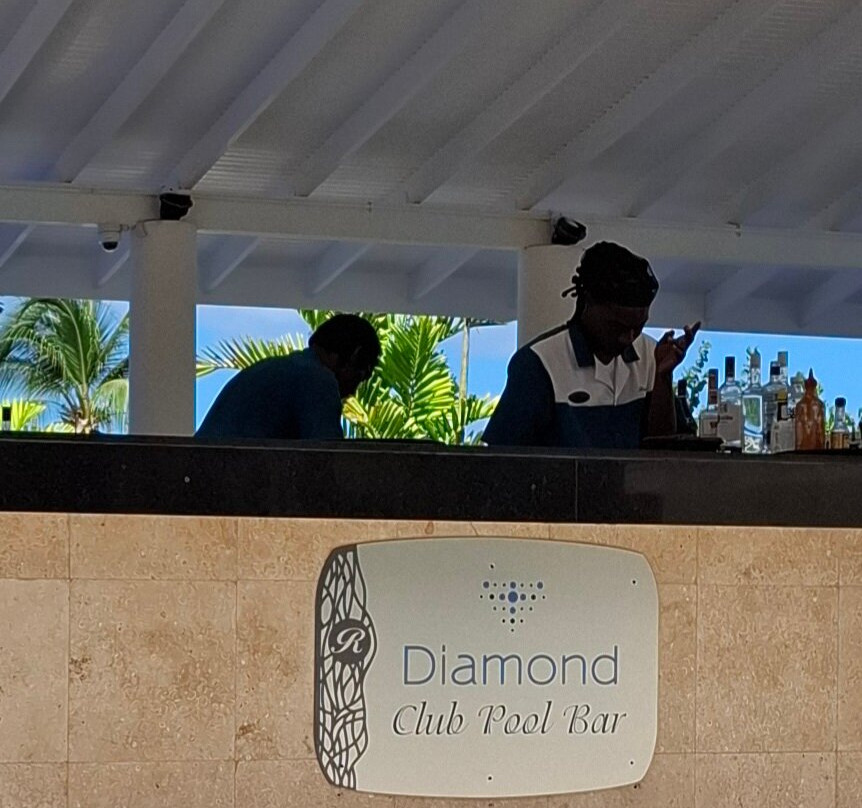 Diamond Club Pool Bar