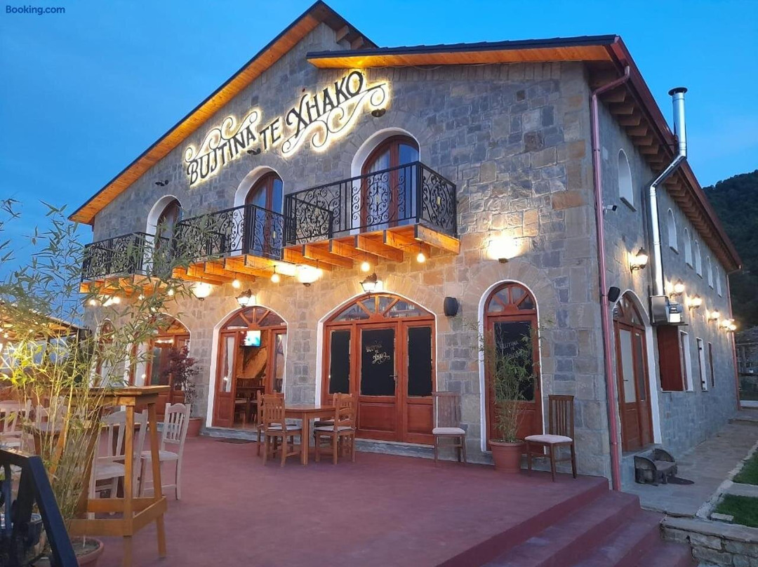 Bujtina Te Xhaco