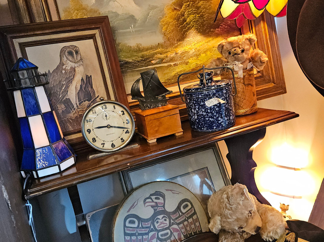 Antique Marketplace景点图片
