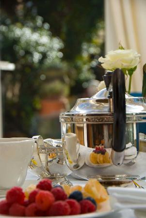 Downlands House主图