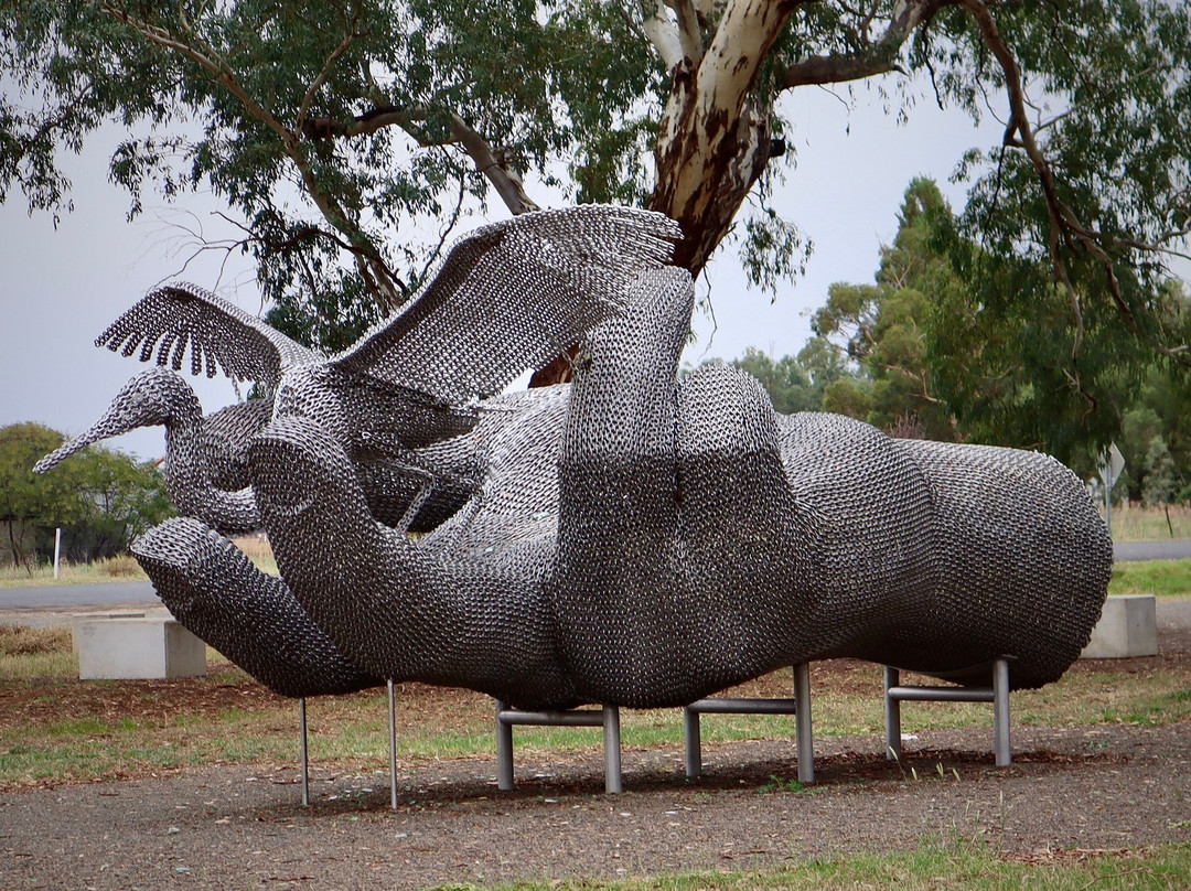 Sculpture Down the Lachlan-Forbes必去景点