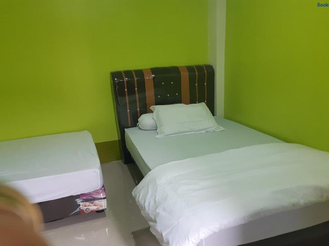 OYO 3487 Es Em Je Residence