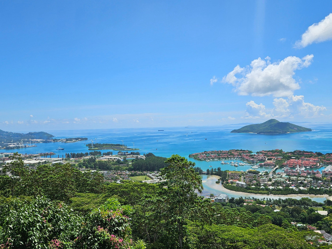 Sey Tours-维多利亚必去景点
