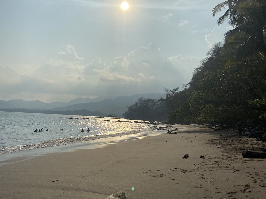 Los Vivos Beachfront-鼓城必去景点