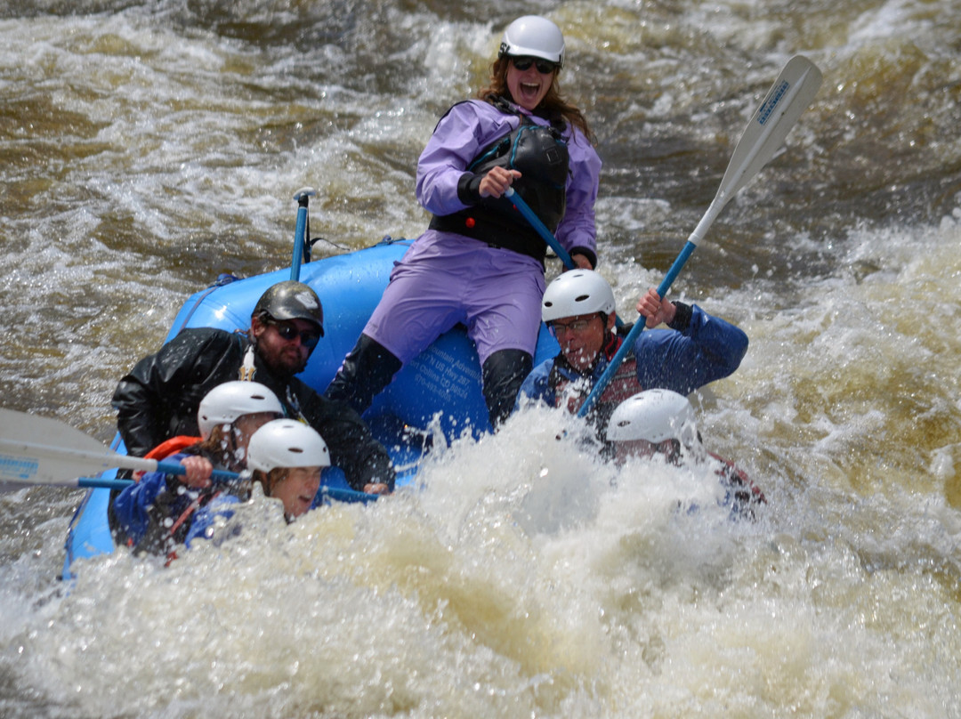Rocky Mountain Adventures-科林斯堡必去景点