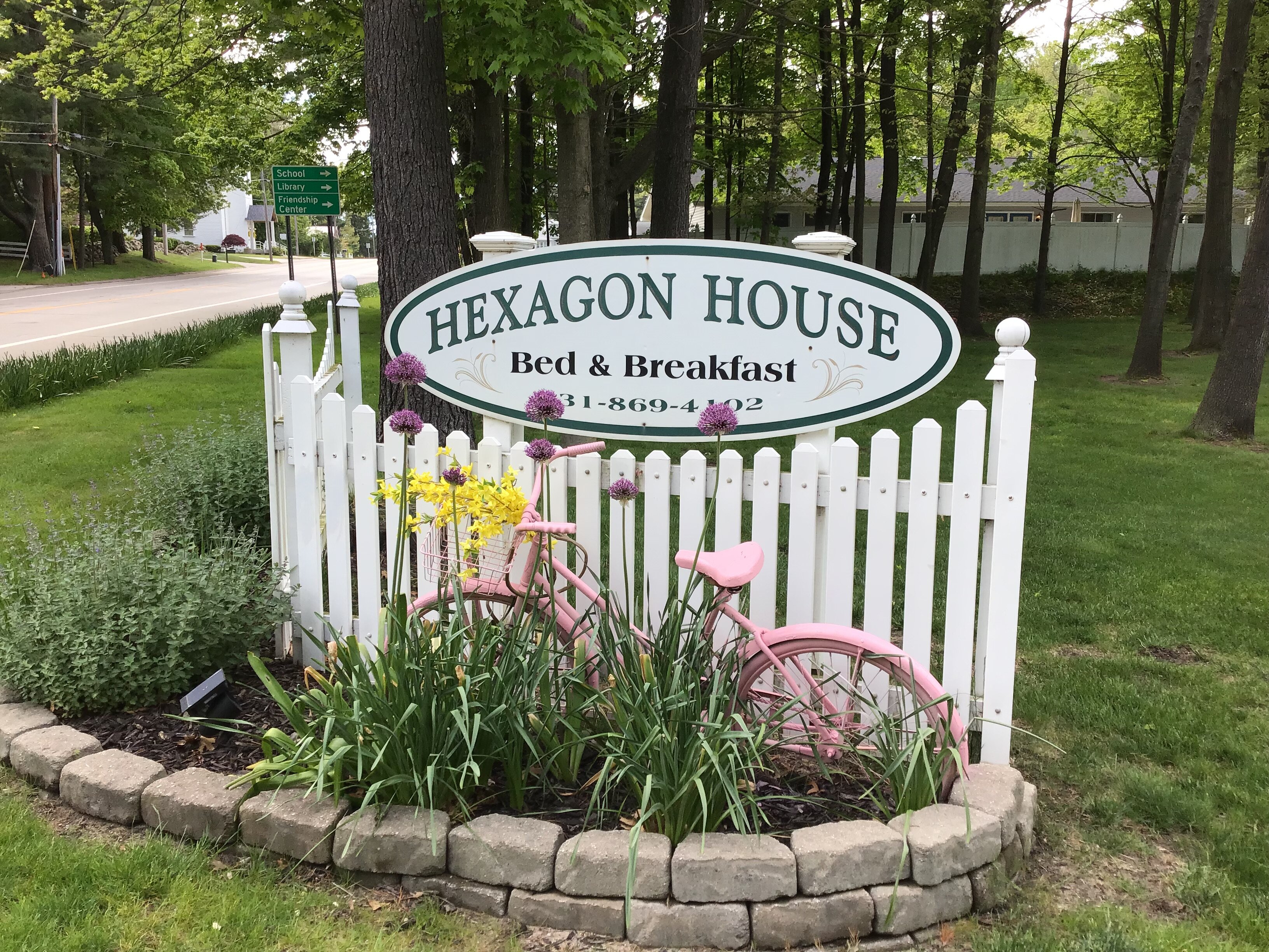 Hexagon House Bed and Breakfast-浴室