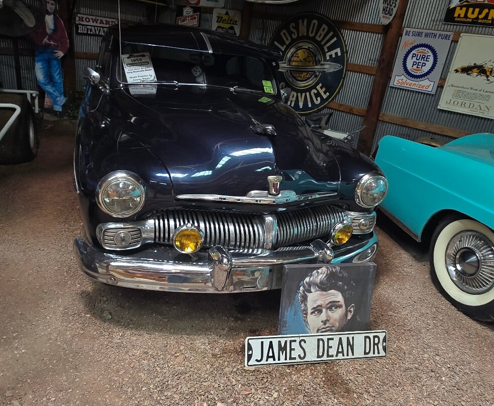 Pioneer Auto Museum景点图片