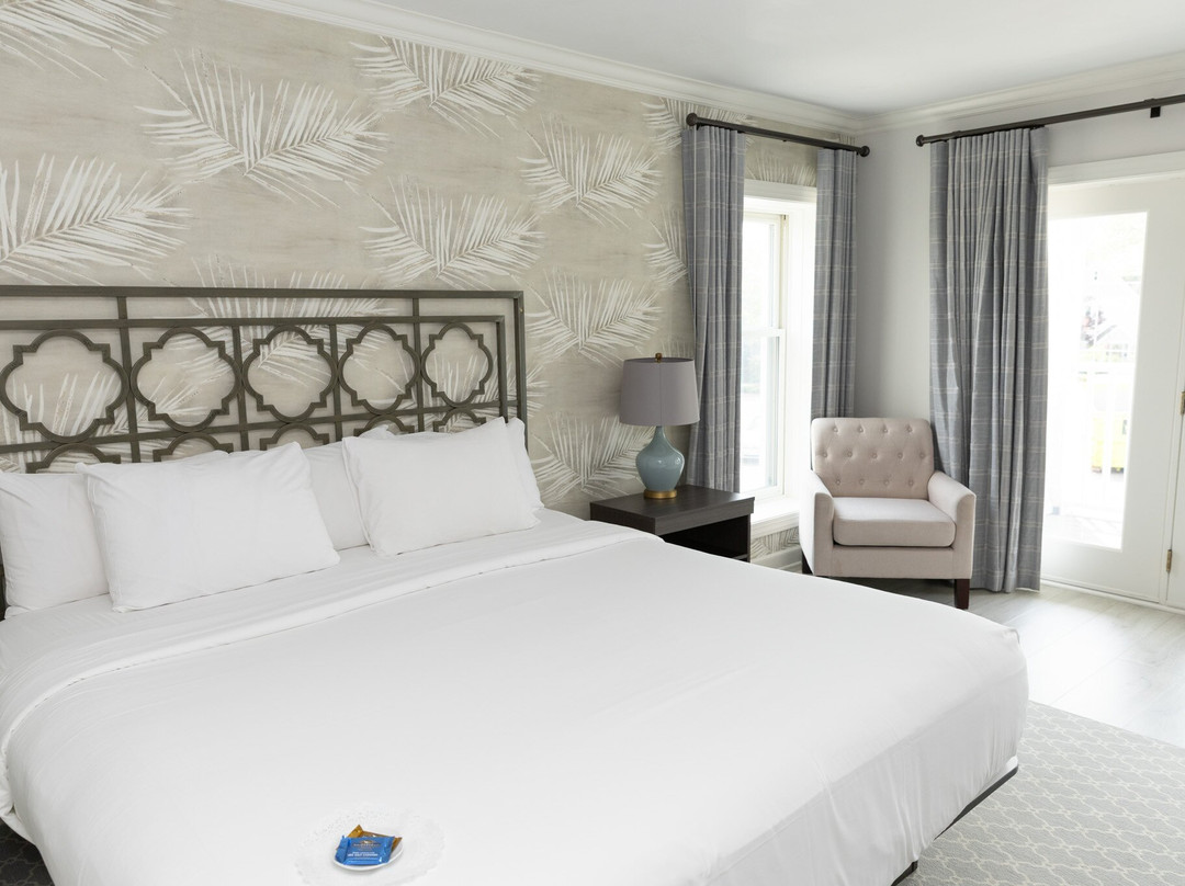 The Geneva Inn主图