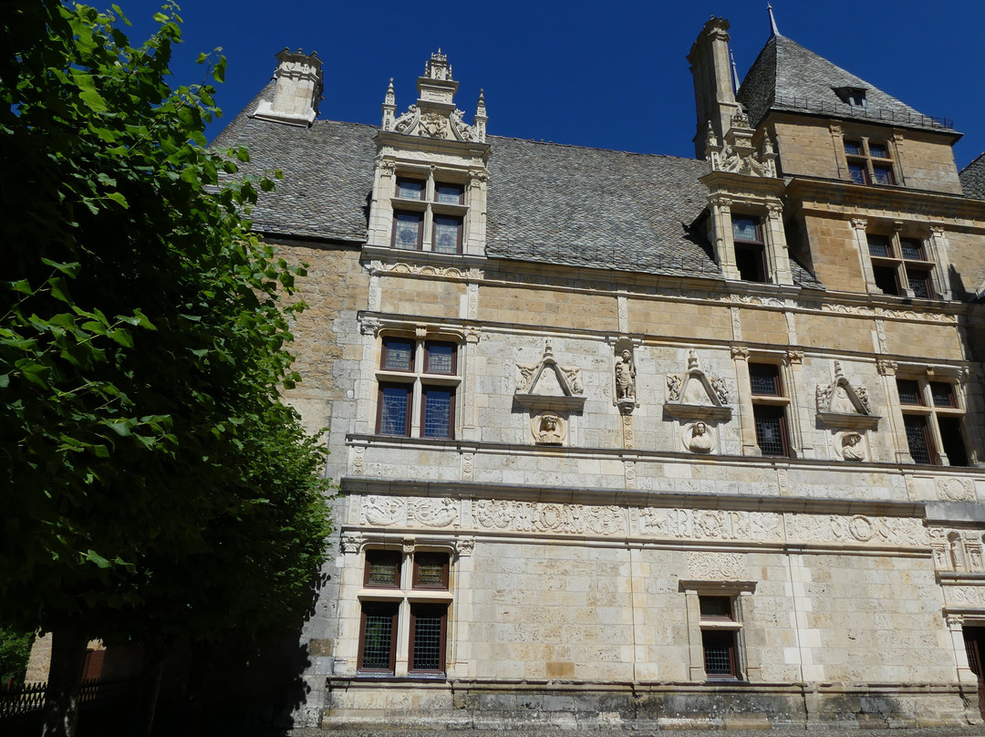 Chateau de Montal-Saint-Jean-Lespinasse必去景点