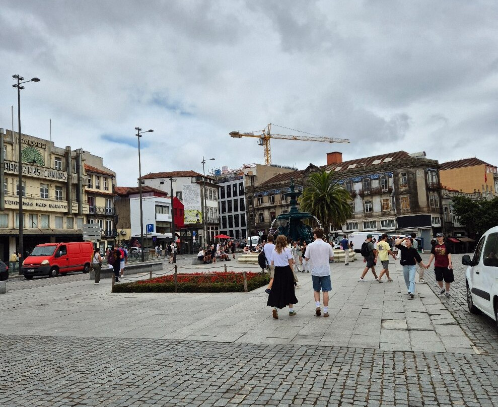 Praça Gomes Teixeira-波尔图必去景点