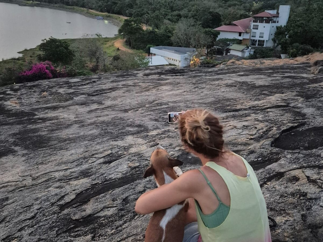 班咖拉瓦酒店主图