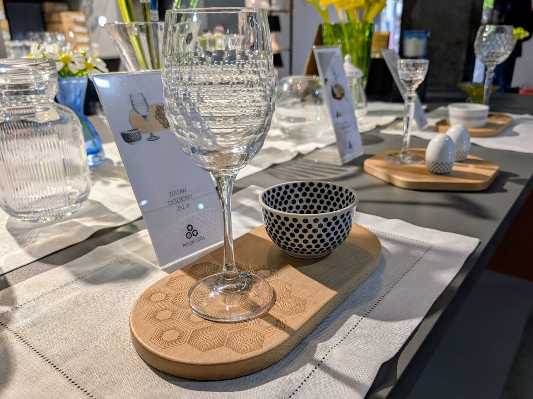 Huta Szkła Kryształowego Julia-Piechowice必去景点