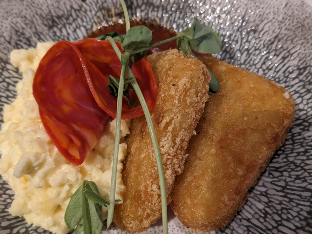 Plaza Express The Lounge-霍利必去景点