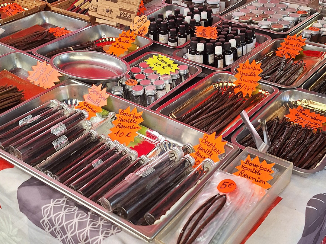 Marche Forain-留尼旺圣皮耶必去景点