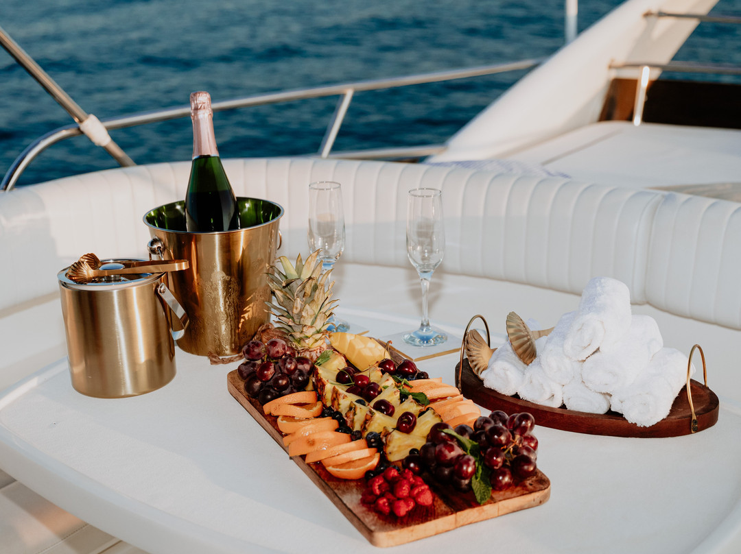 Lady Hope Yachting-Porto Cheli必去景点