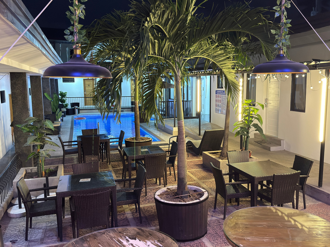 Bayernstubn Bistro & Deli