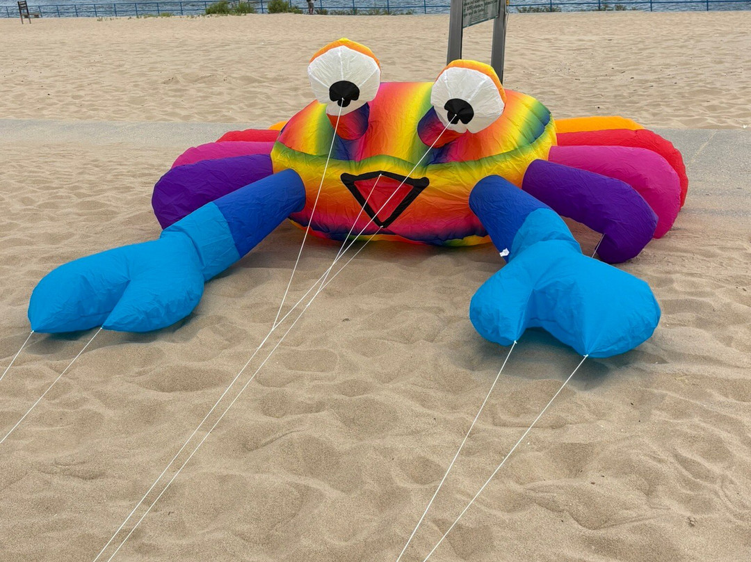 Big Red Lighthouse-荷兰村必去景点