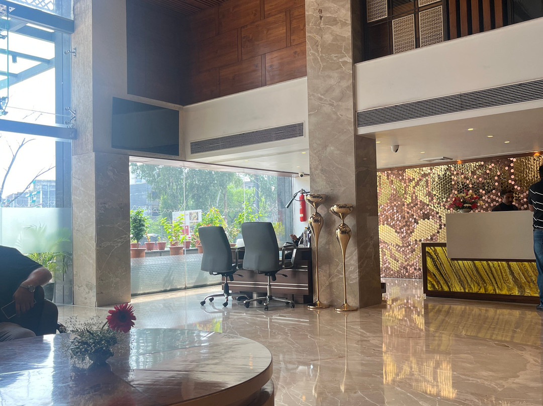 Dreamz Inn & Suites主图