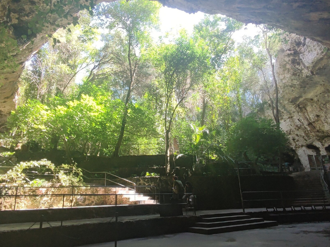 Cuevas Dels Hams-克里斯托港必去景点