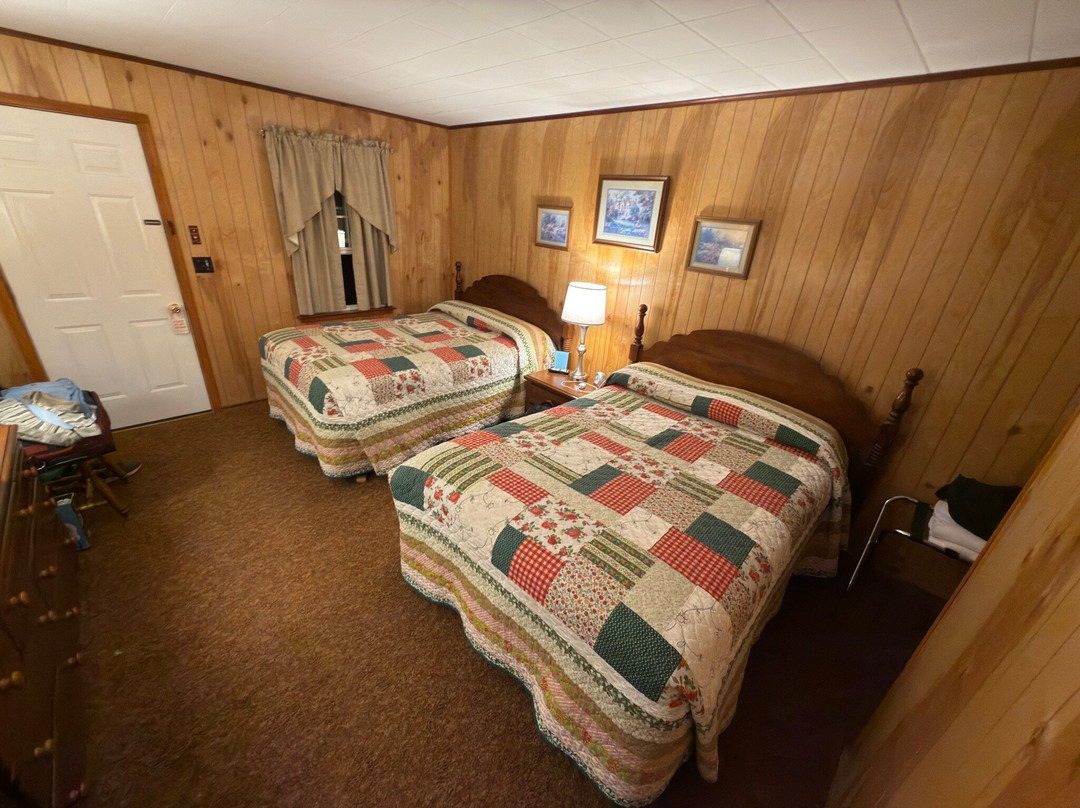 Cave Mountain Motel主图