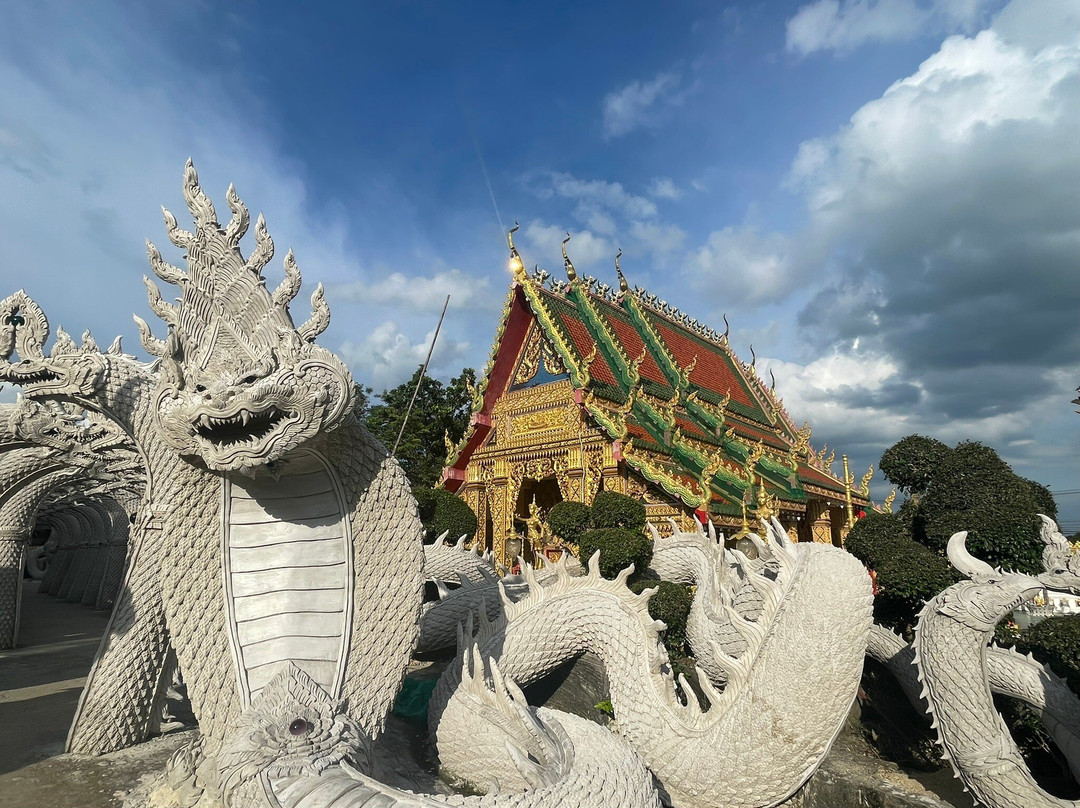Wat Maneewong-坤西育必去景点