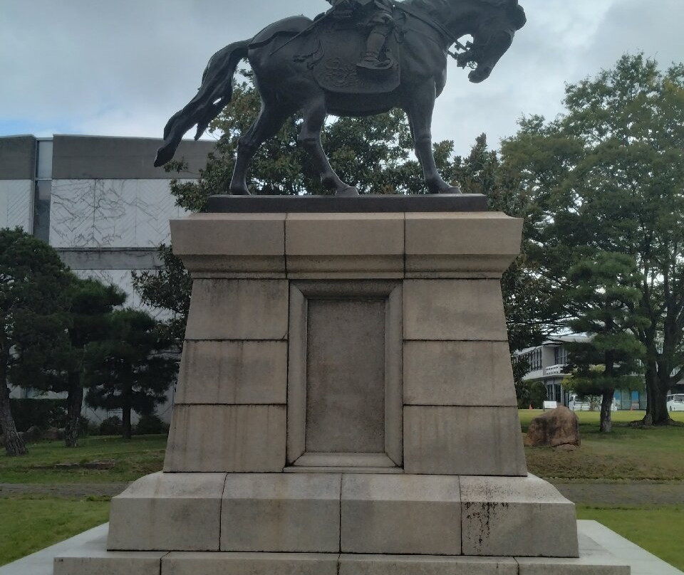 Horse-Riding Matsudaira Naomasa Statue-松江市必去景点