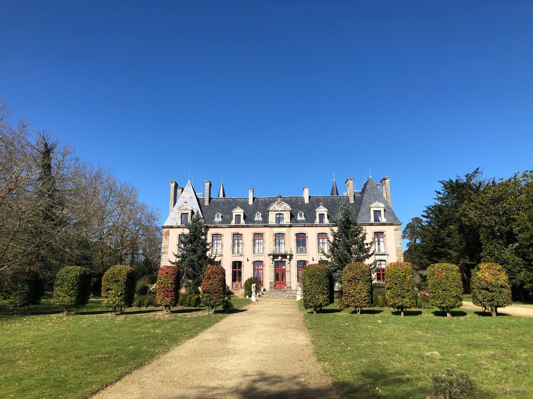 Chateau Du Colombier主图