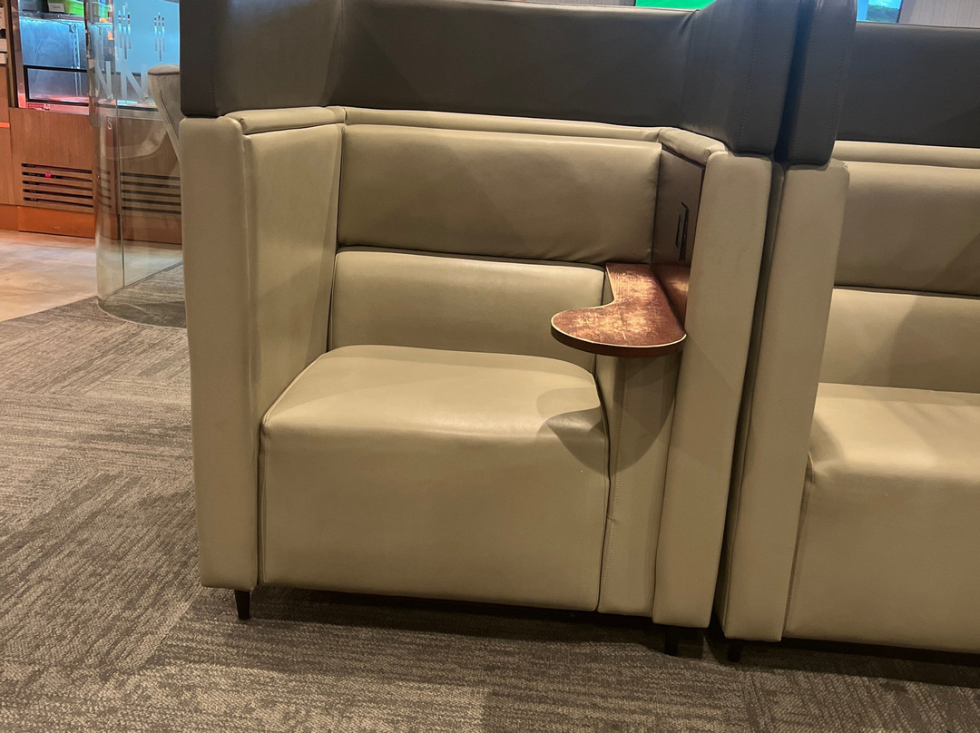 Plaza Premium Lounge (Departures, Terminal 2)-克拉克自由港区必去景点