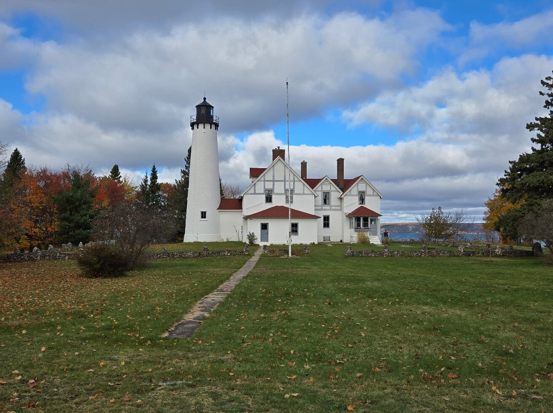 Point Iroquois Light Station-Brimley必去景点