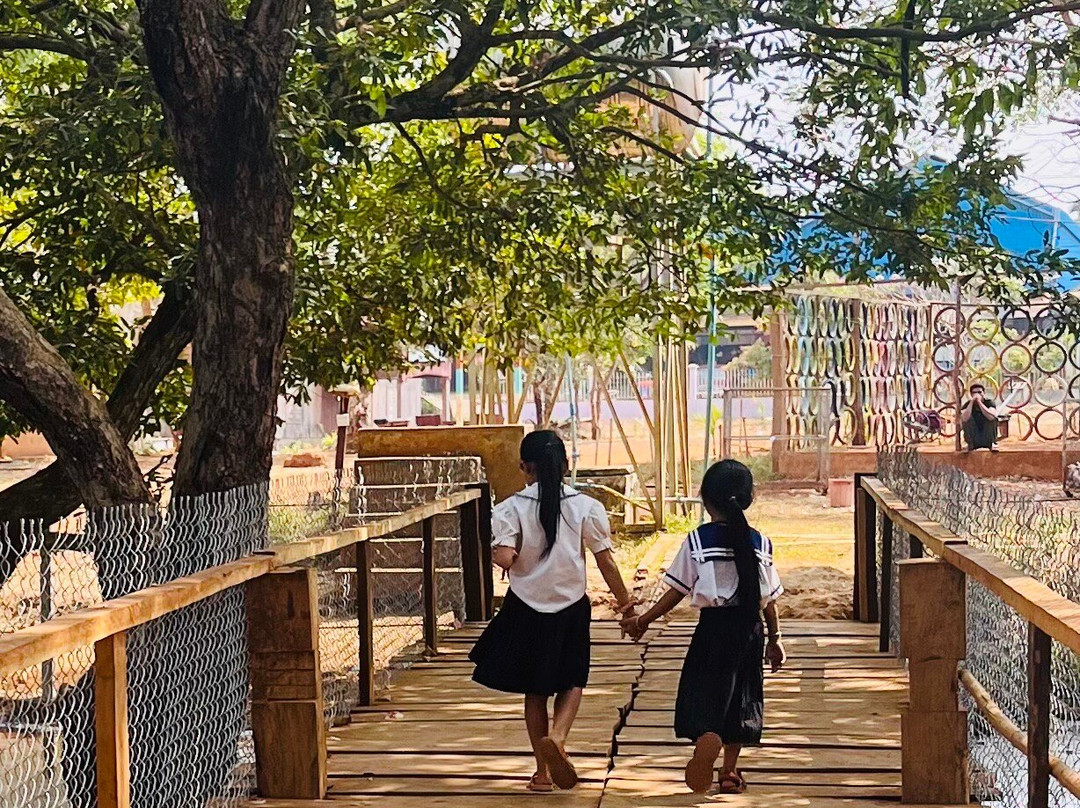 Family House-邦隆必去景点