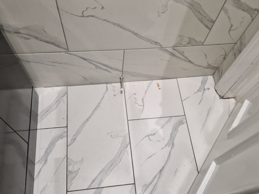 The Royal Hotel主图