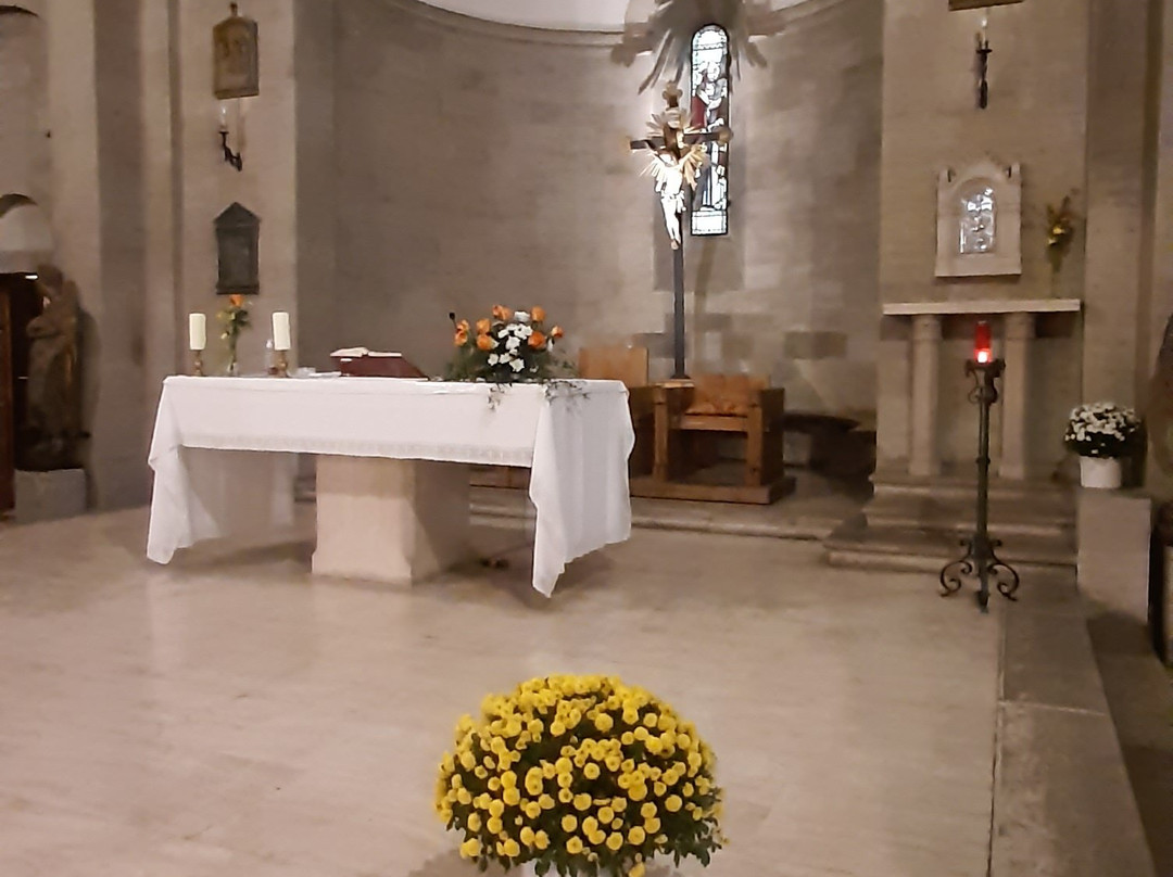 Chiesa del Santissimo Salvatore-卡斯特利纳－因基安蒂必去景点