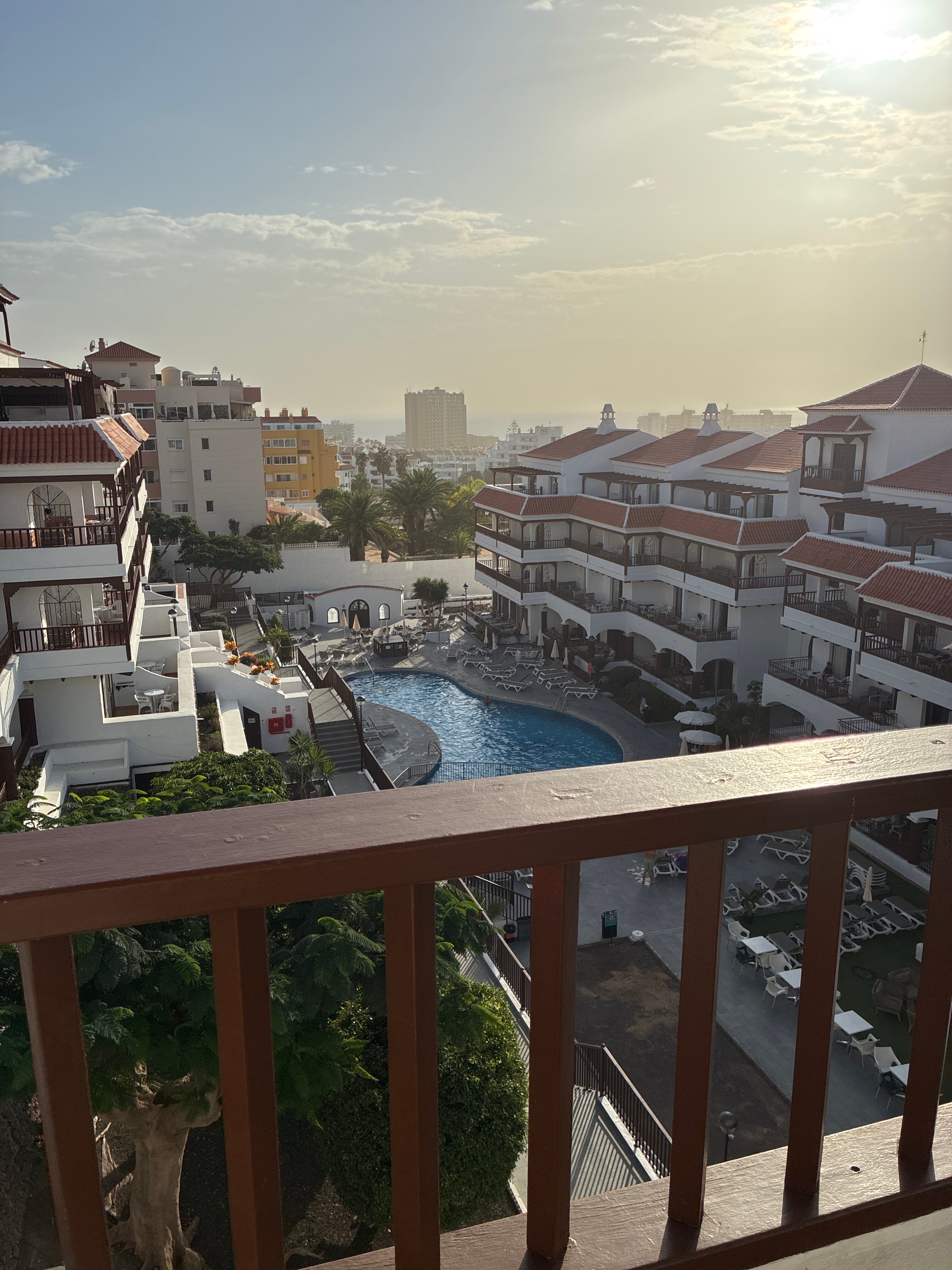 Coral Los Alisios-官方