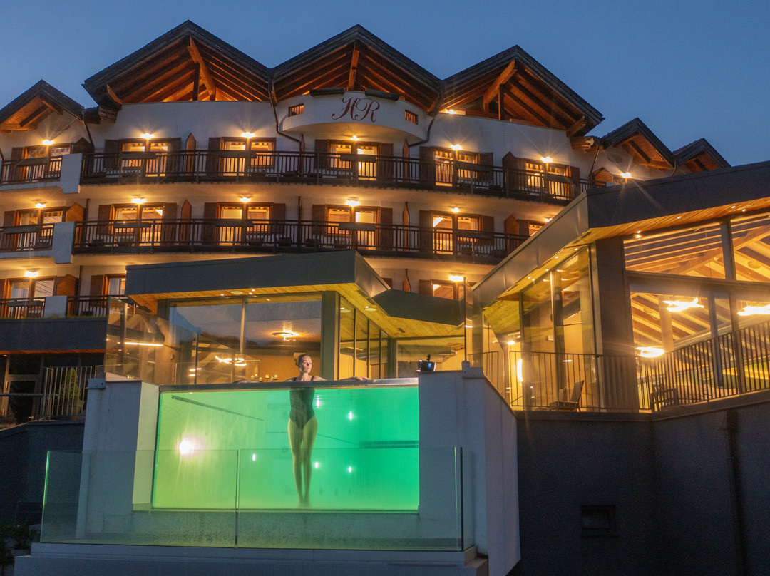 拉罗卡西亚酒店主图